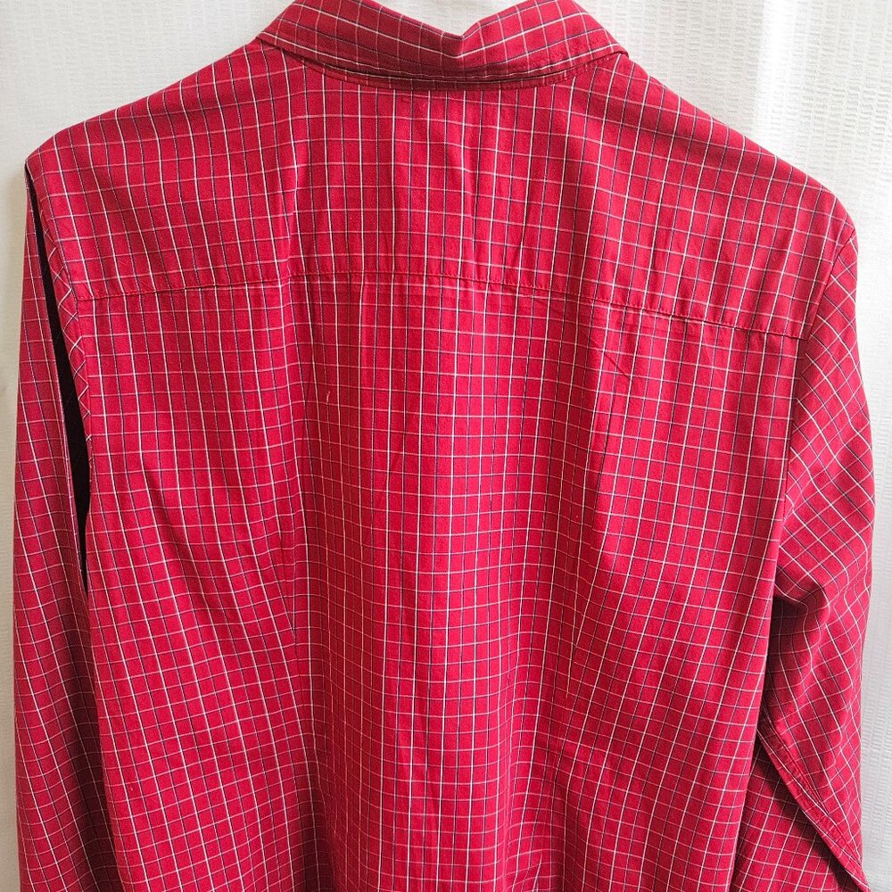 Woman's blouse - Picture 3 of 3